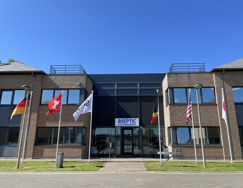 company-at-building-flags-1